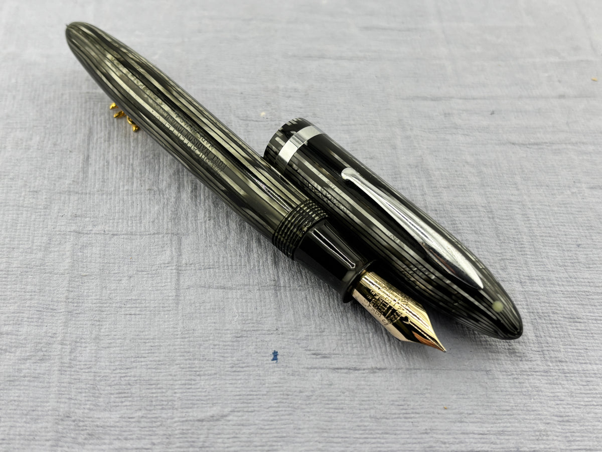 Sheaffer Balance Lifetime Senior Grey Striped   - Fountain Pen