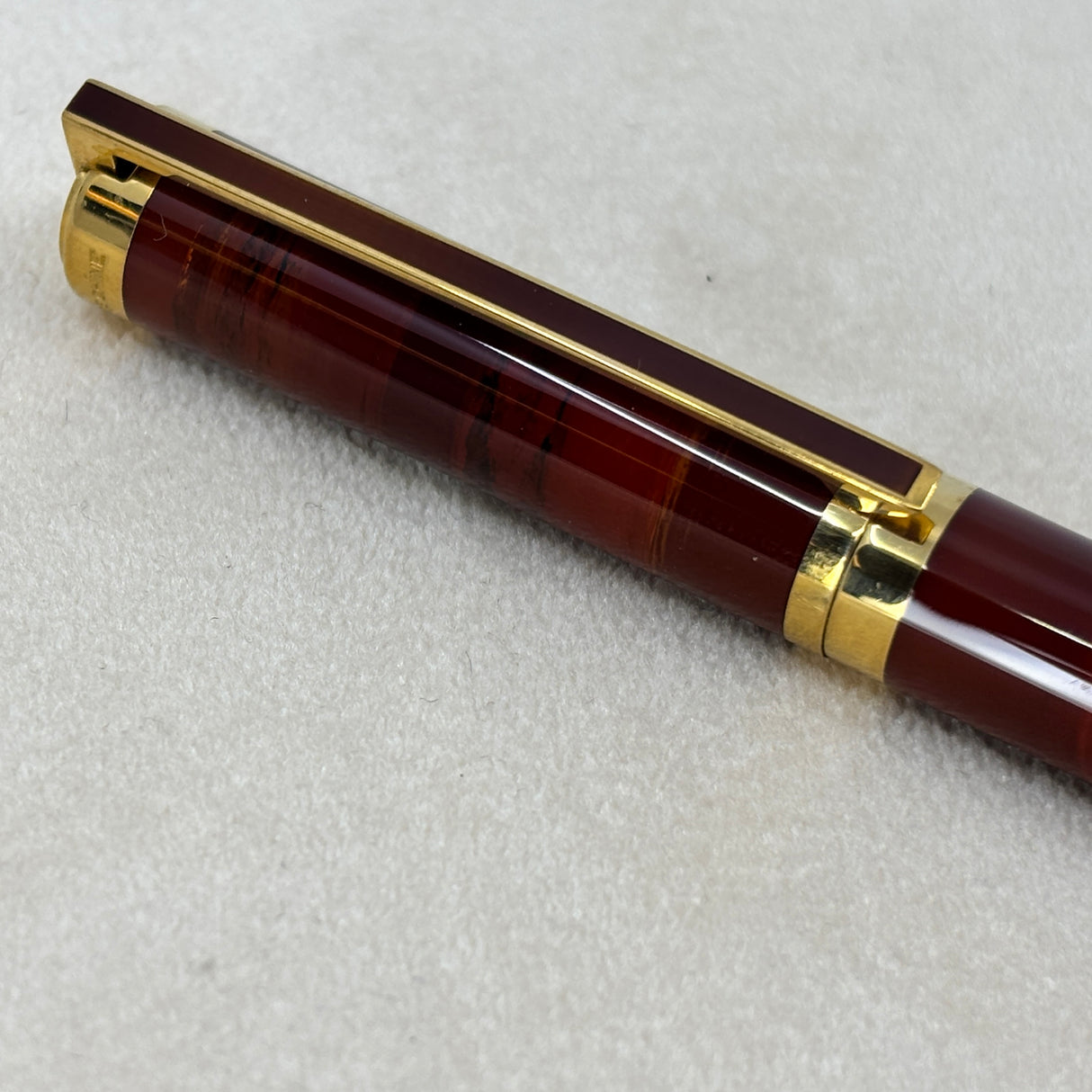 ST Dupont Classic Fountain Pen  - Red Strata Gold trim circa 1980