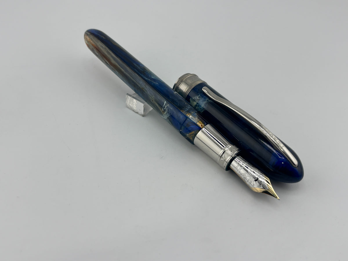Visconti Early Van Gogh Maxi Ocean Blue Fountain Pen - Large Fine 14kt Gold Nib - A Fabulous Example of this Model (Each One Being Different)