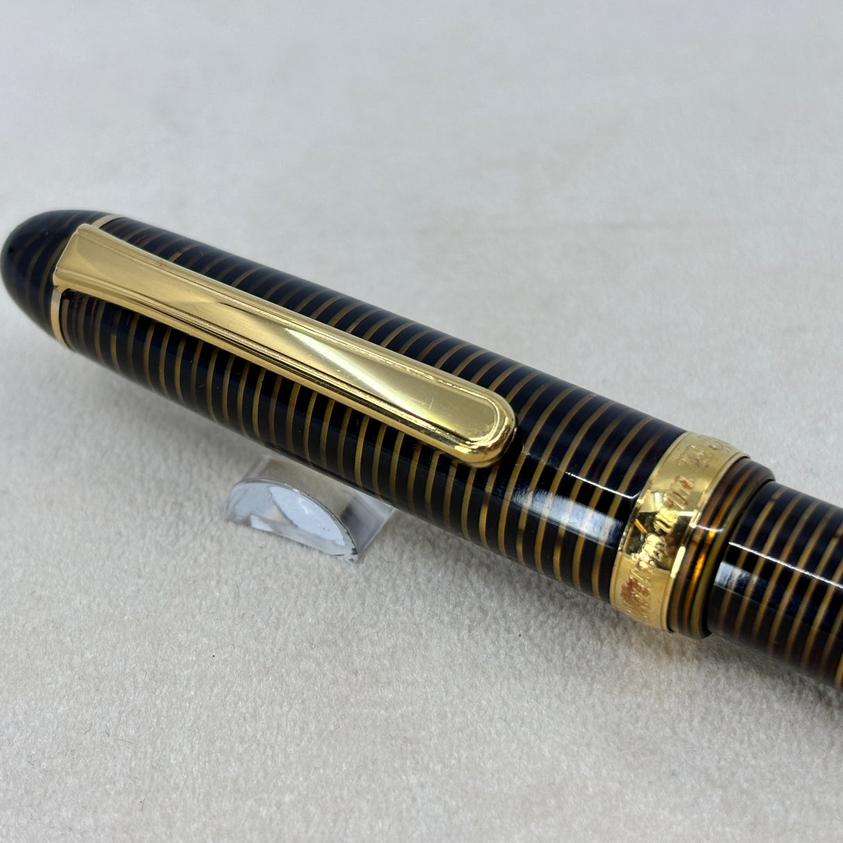 Platinum 3776 Gold Striped Celluloid - THE rarest color of celluloid in the Series-14 kt Gold Music NIB !!