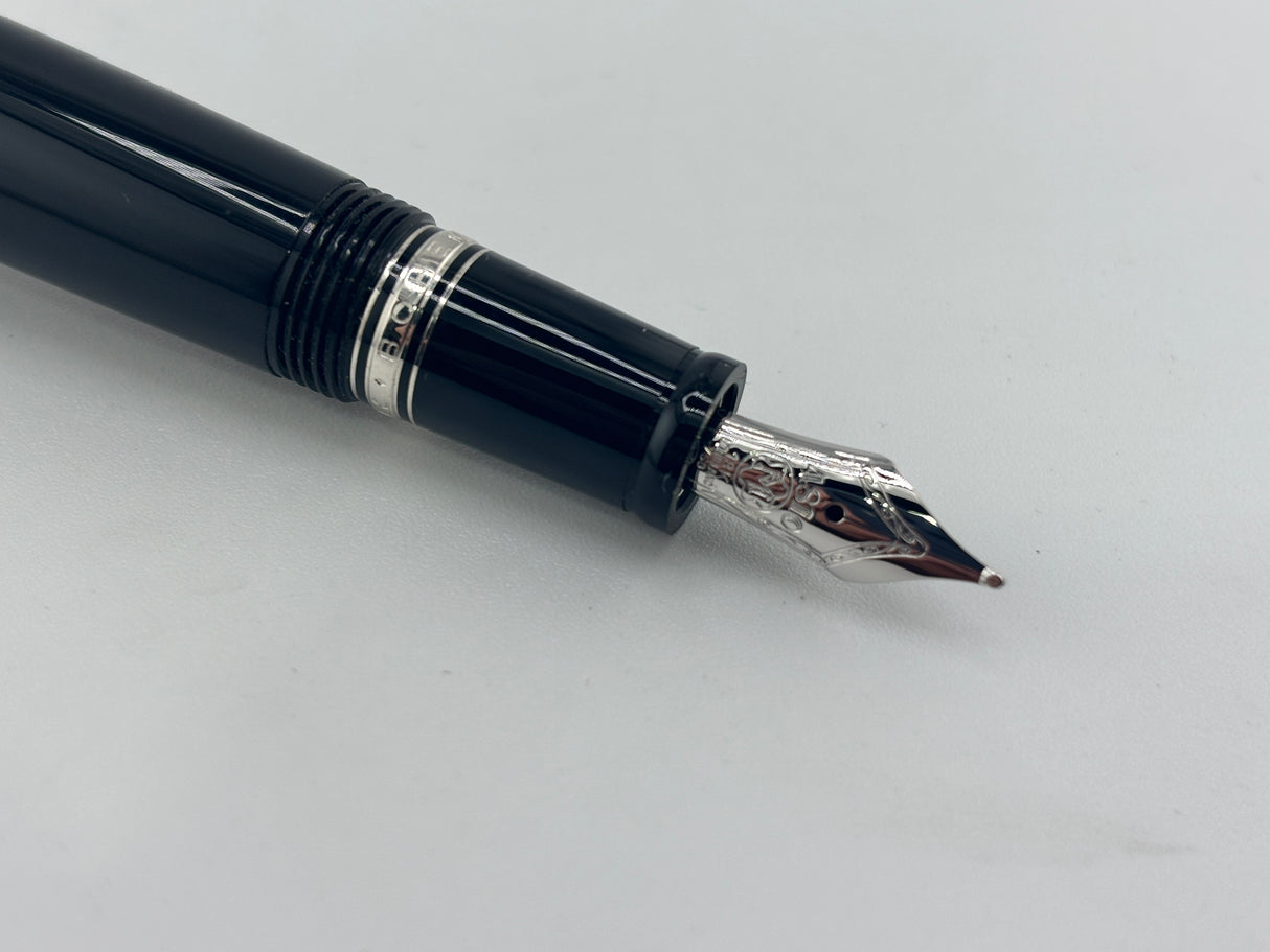 Montblanc Boheme  Black Resin Retractable Nib Fountain Pen -  Medium 18kt Gold Nib