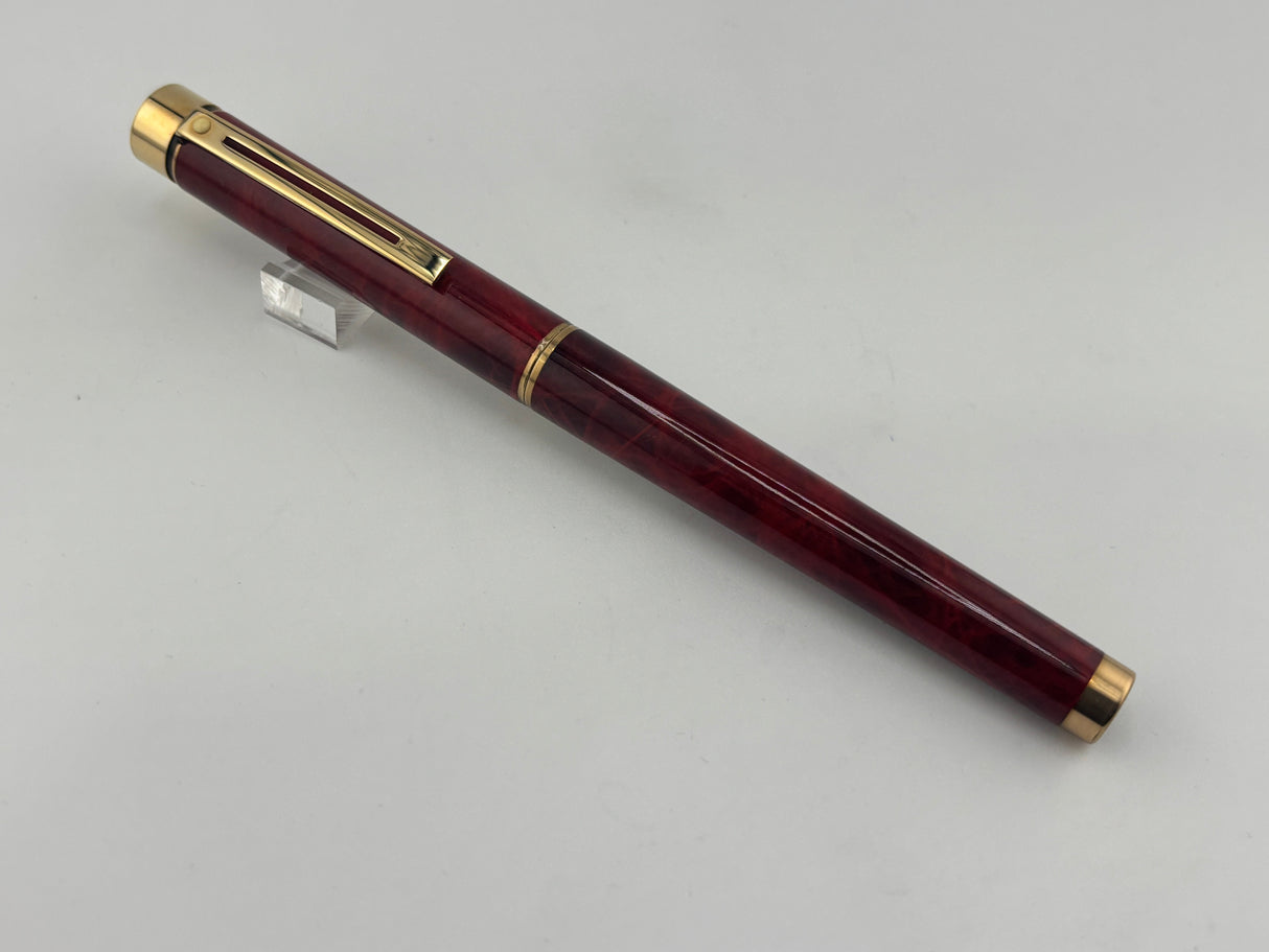 Sheaffer Full Size Targa Red Ronce Lacque Fountain Pen - Extra Fine 14kt Gold Nib