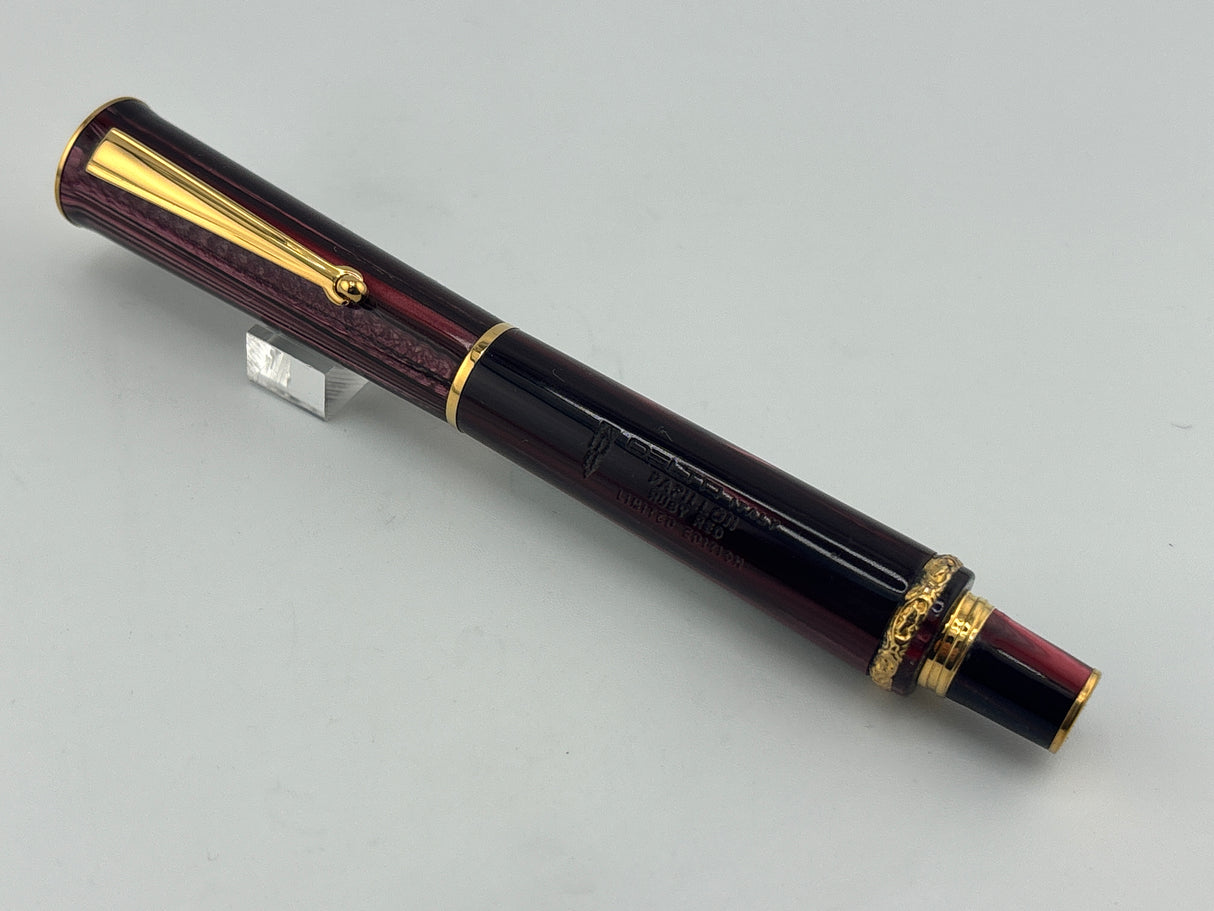 Delta Papillon Variegated Streaked Burgundy Resin  Fountain Pen  - Fine 18kt Gold Nib