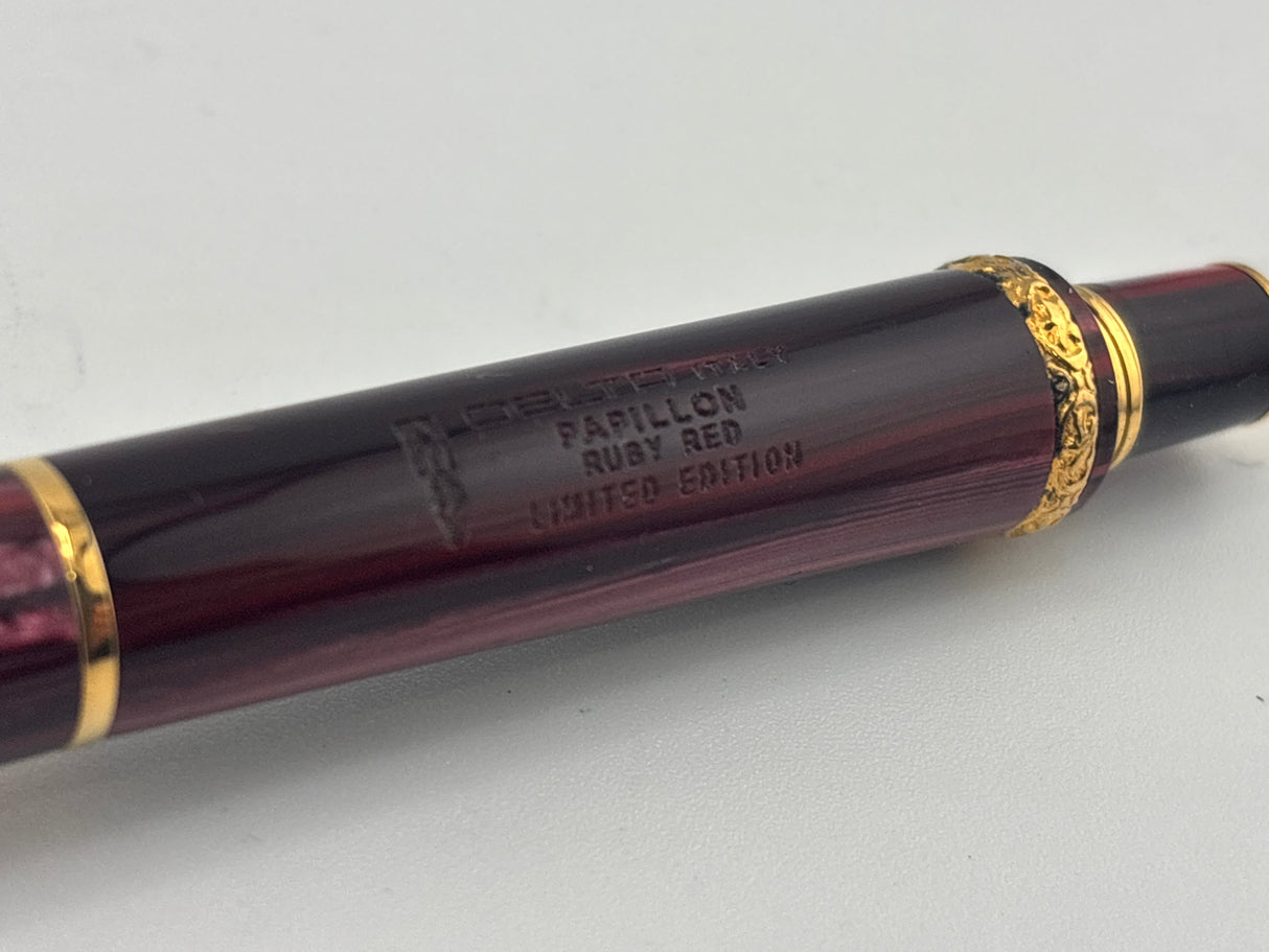 Delta Papillon Variegated Streaked Burgundy Resin  Fountain Pen  - Fine 18kt Gold Nib