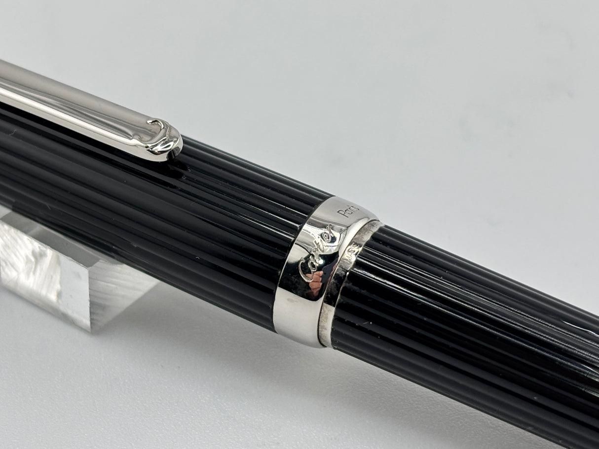 Cartier - Louis Cartier Black Fluted Ballpoint Pen - Platinum-Plated Trim