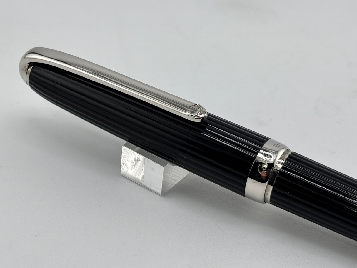 Cartier - Louis Cartier Black Fluted Ballpoint Pen - Platinum-Plated Trim