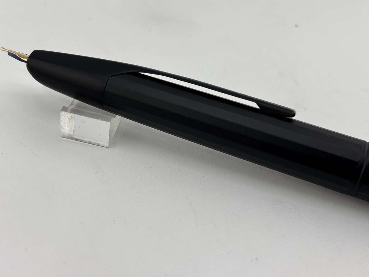 Pilot Namiki Black Matte Vanishing Point Fountain Pen - 1990s Style Multi-Facetted  Body  - Medium 14kt Gold  Nib