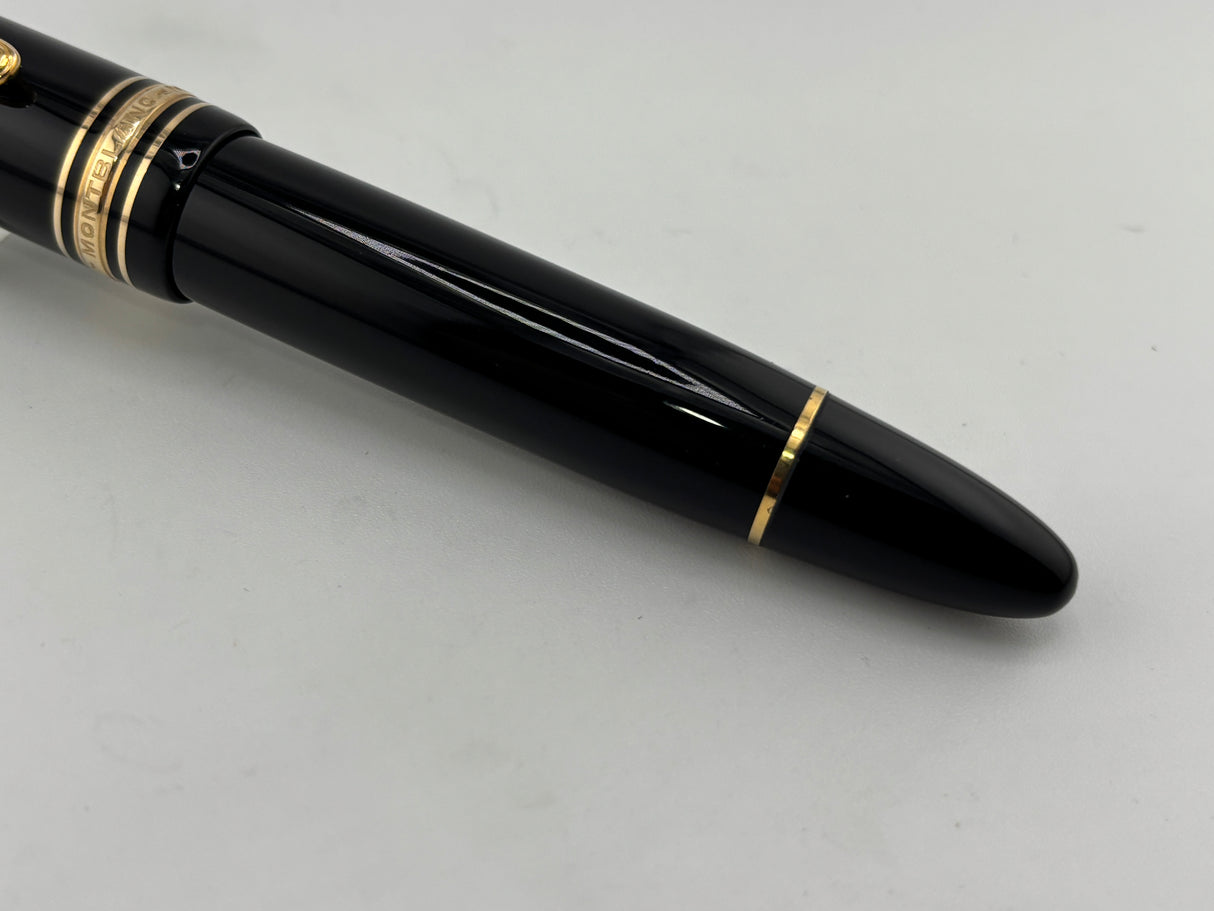 Montblanc Meisterstuck #149 (Largest) Fountain Pen   -   Flexible  Medium 14C Gold Nib