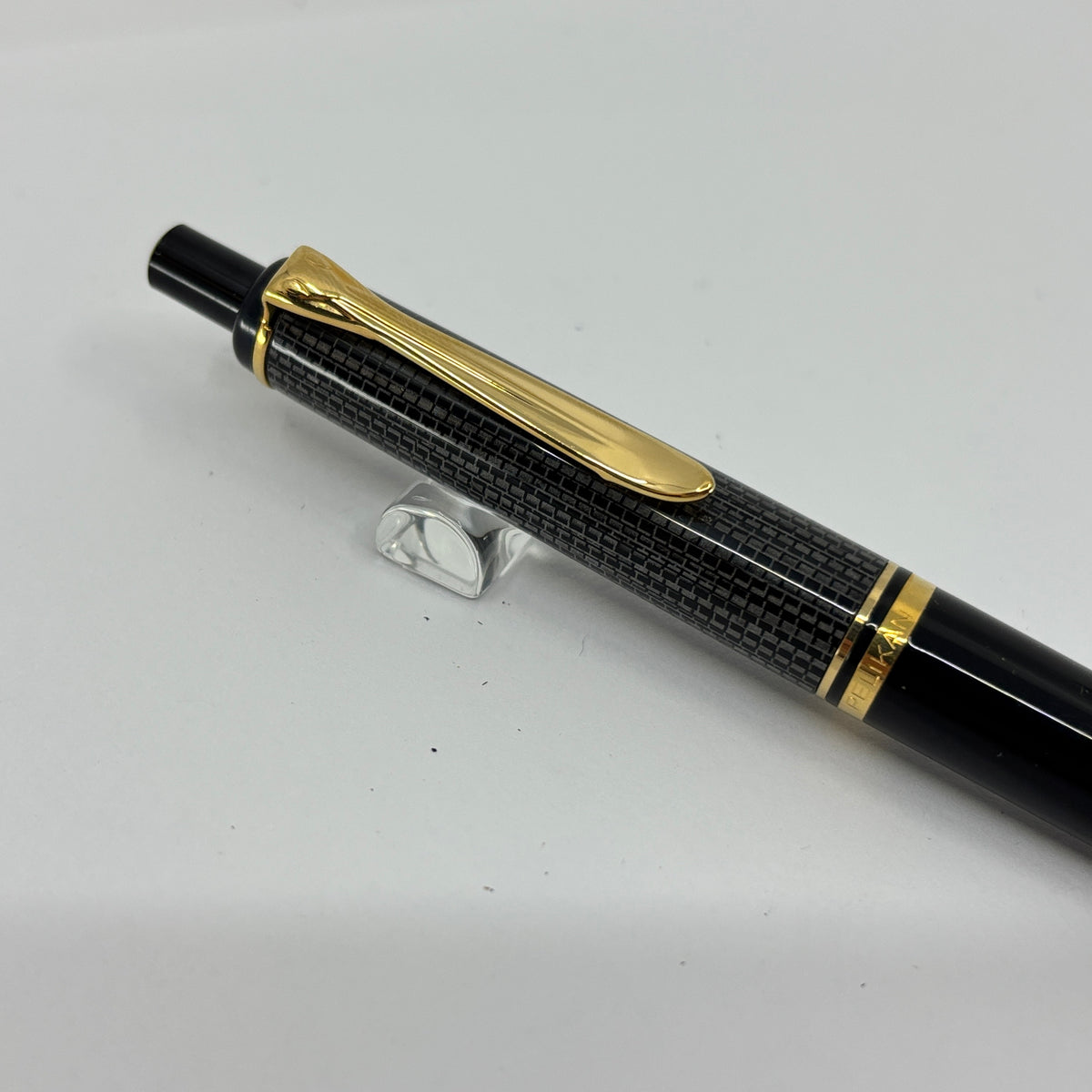 Pelikan Rare & Unusual R250 Ballpoint pen  - Resin Barrel In Gray Lizard Design - Gold Plated Trim