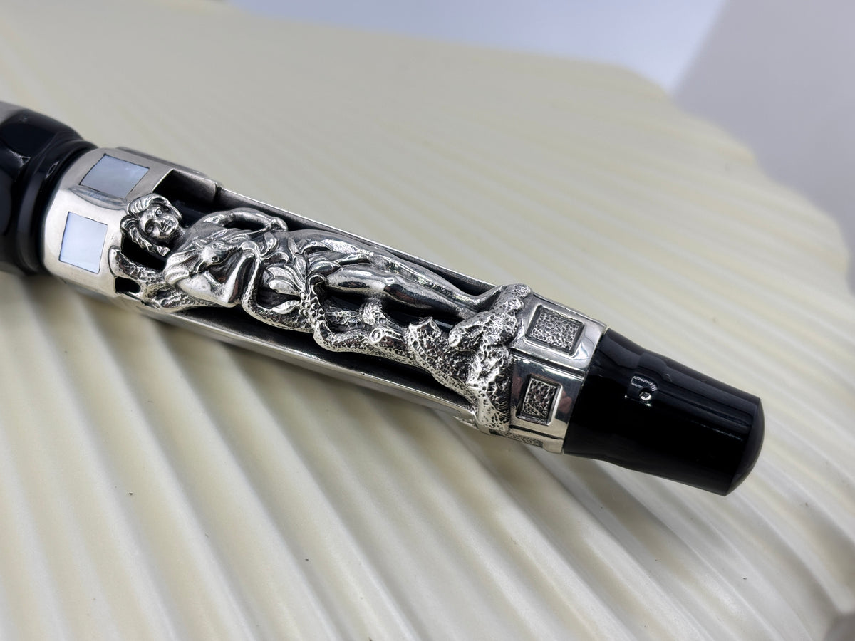 Montegrappa Aphrodite  Limited Edition Fountain Pen (1997) - A Masterpiece! - Medium 18kt Gold Nib