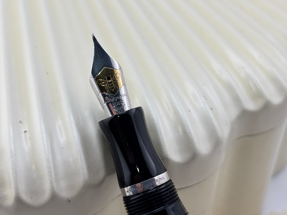 Montegrappa Aphrodite  Limited Edition Fountain Pen (1997) - A Masterpiece! - Medium 18kt Gold Nib