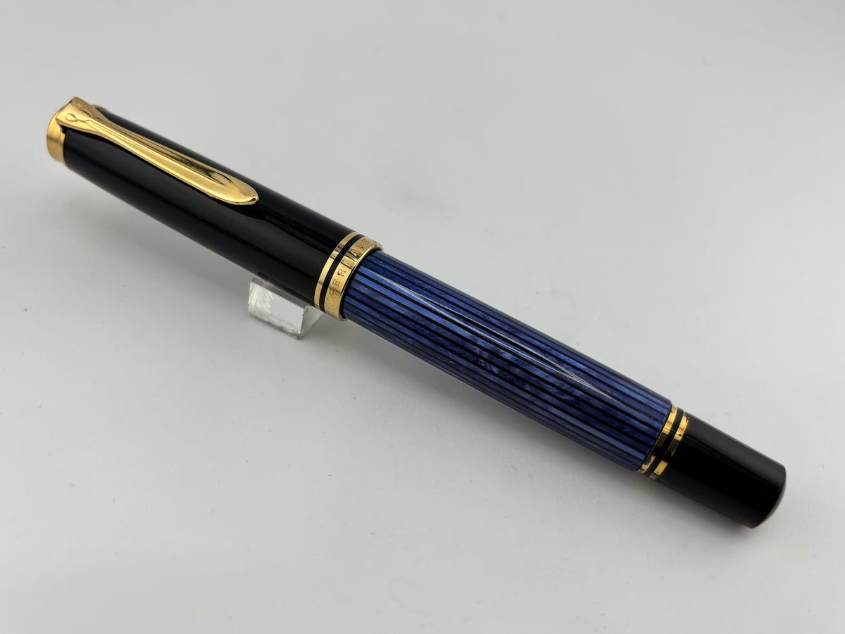 Pelikan Early M800 Black Cap/Blue Striped Barrel - Fine 18CGold Nib