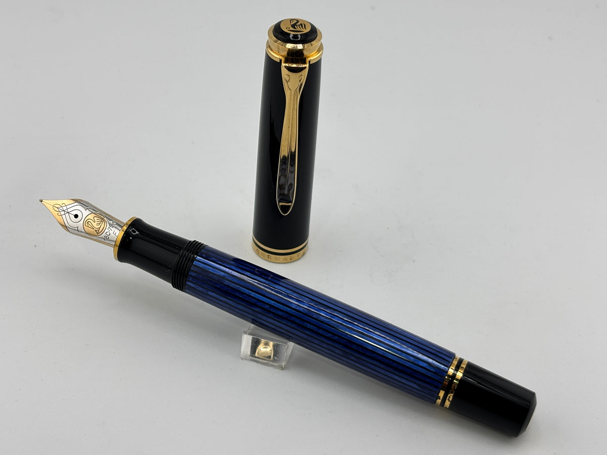 Pelikan Early M800 Black Cap/Blue Striped Barrel - Fine 18CGold Nib