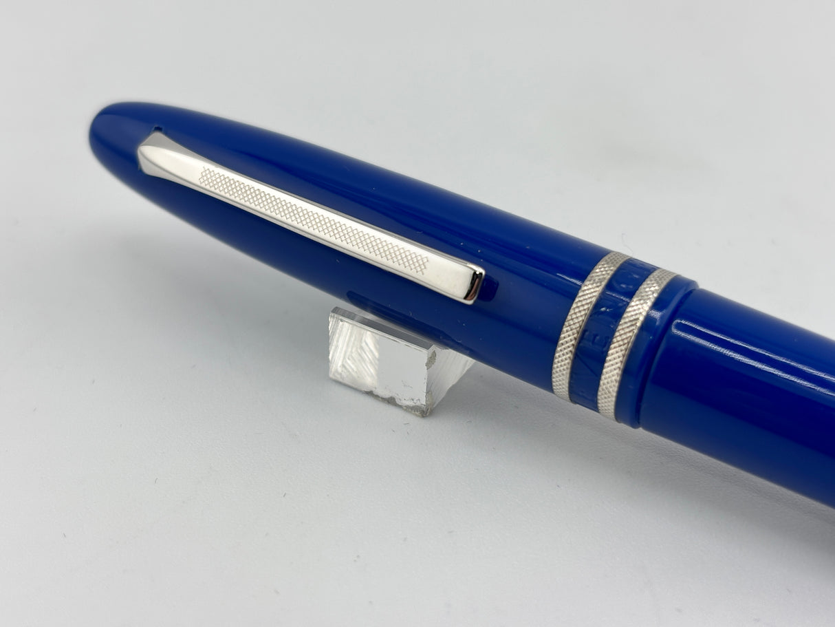 Omas for Levenger Ogiva "Bleu de France" Fountain Pen - Flexible Fine 14kt Gold Nib