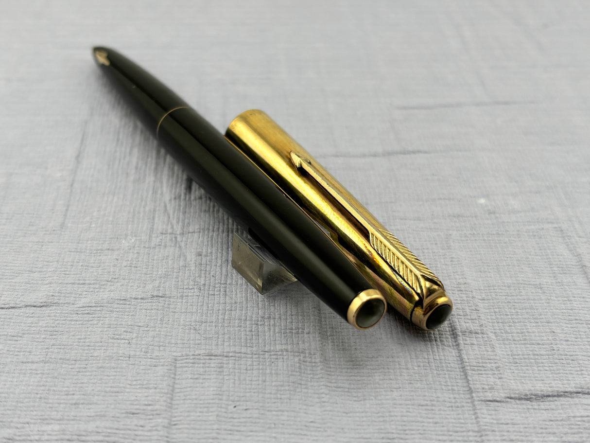 Parker 61 Black Rainbow Cap Gold Filled   - Fountain Pen