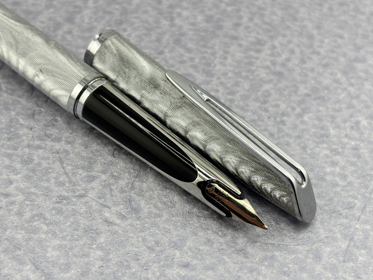 Waterman CF MOIRE Silver fill Pattern with FINE 18k nib- New converter included - Fountain Pen (Copy)