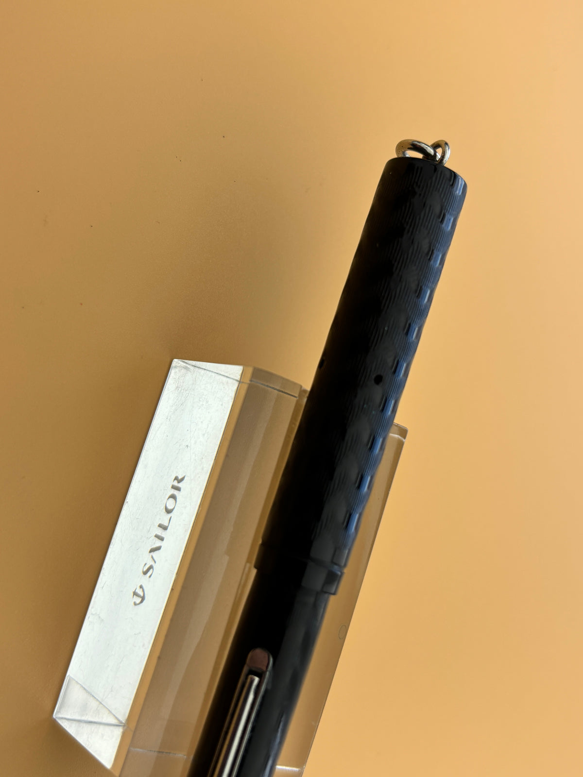 Waterman 52 1/2V Black chased Ring top - Fountain Pen