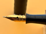 Waterman 52 1/2V Black chased Ring top - Fountain Pen