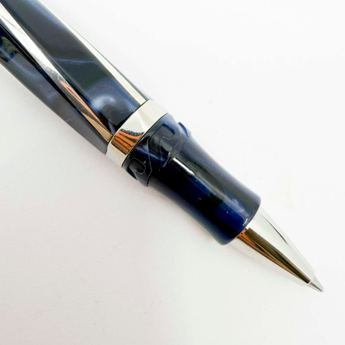 Visconti Divina Elegance Lustrous Imperial Blue Midsize Rollerball