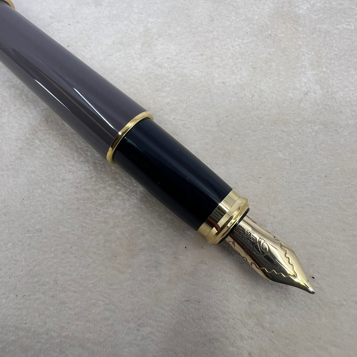 ST Dupont Fidelio Laque Grey - Fountain Pen