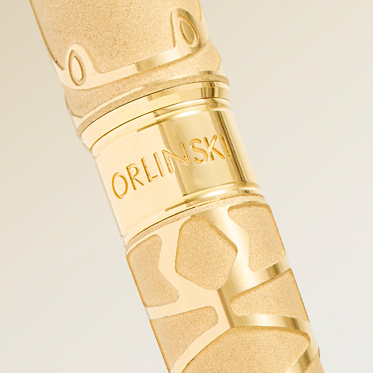 S.T. Dupont Line D Eternity x Richard Orlinski “Kong” Gold Fountain Pen Collection
