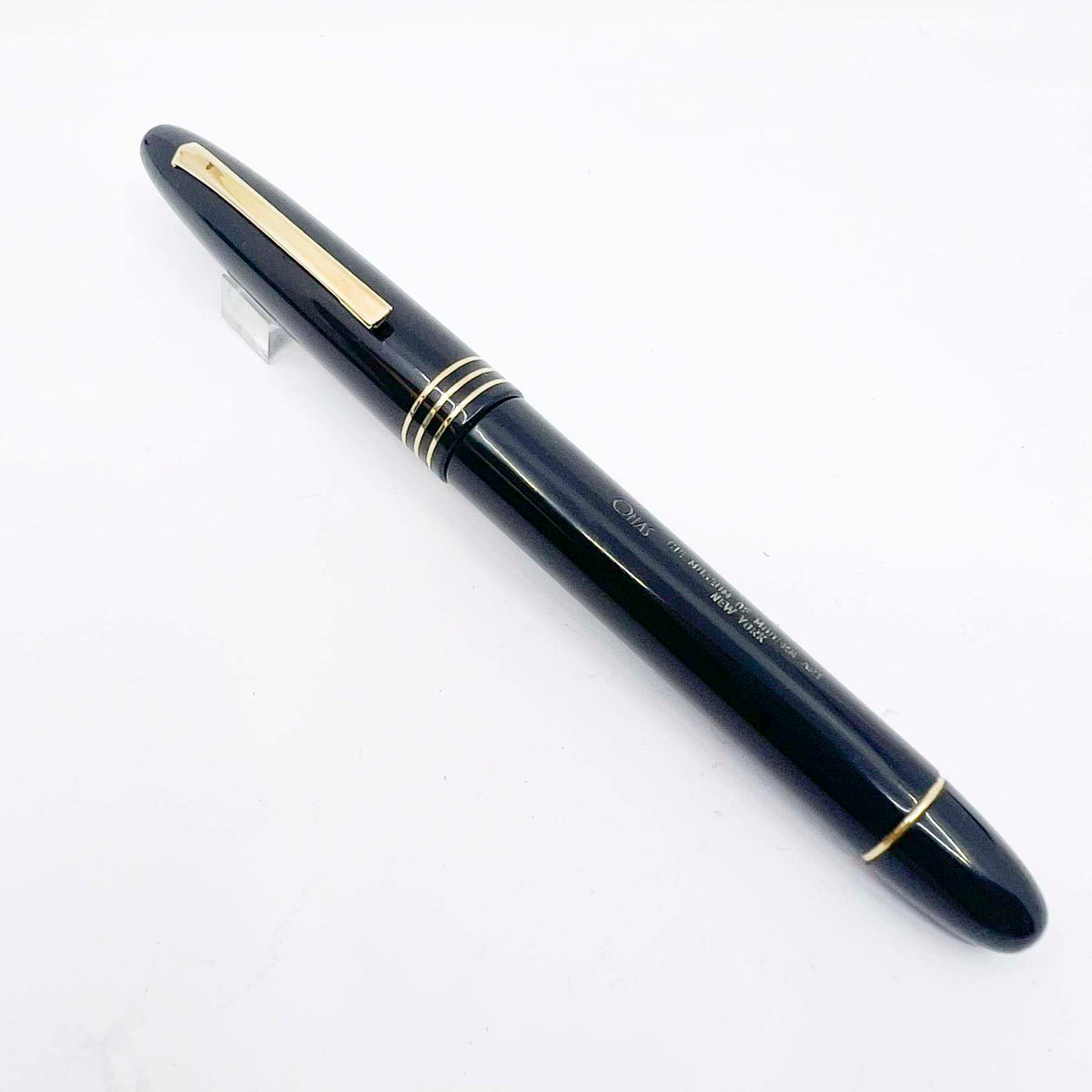 OMAS Ogiva Black  Museum of Modern Art New York Fountain Pen -  Semi-Flex Medium 18kt Gold Nib