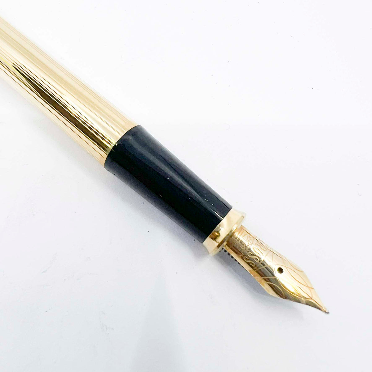 Cross Townsend 18kt Gold-Filled Fountain Pen - Made in USA - Fine 18kt Gold  Nib