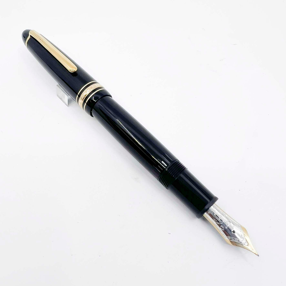 Montblanc Meisterstuck Black Resin #146 LeGrand Fountain Pen  - Extra Fine 14kt  Gold Nib