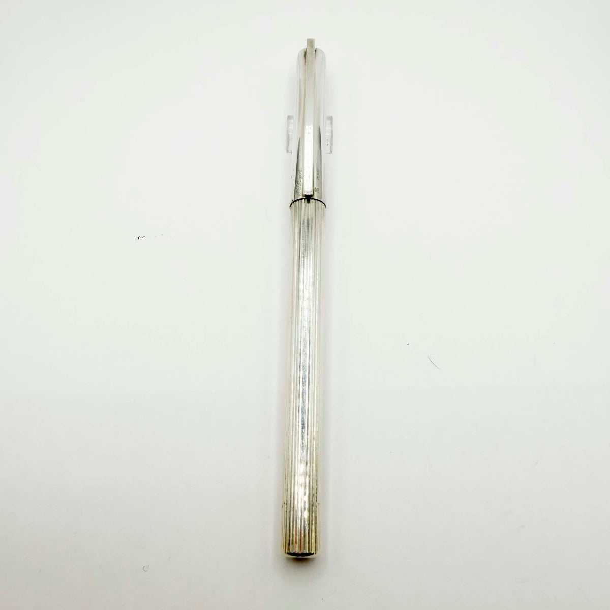 S.T. Dupont Classic Fluted Silver Plated  Fountain Pen - Medium 18kt Gold Nib