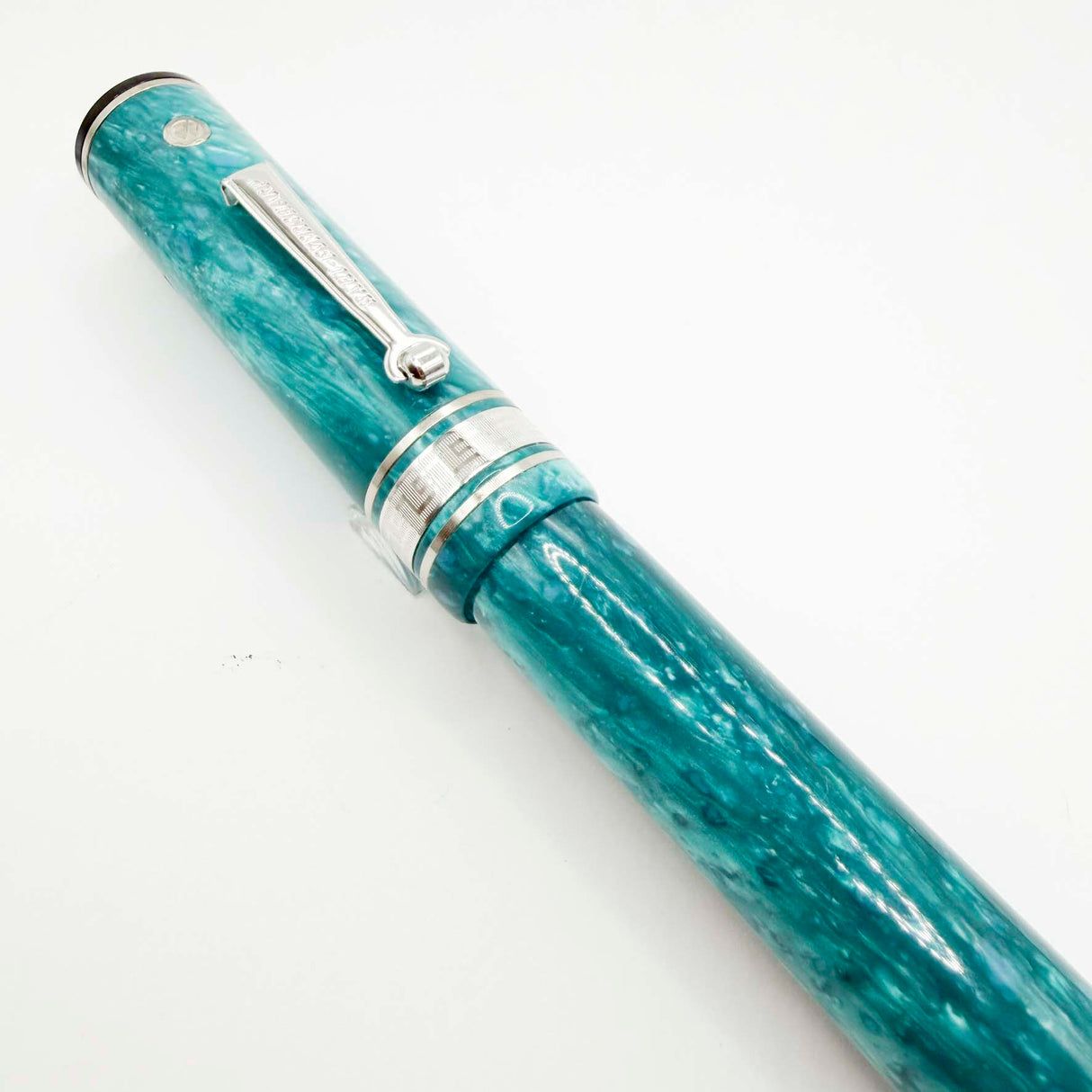 Wahl Eversharp Lustrous Marbleized Turquoise Decoband Oversized  Fountain Pen  - Superflex Medium #8 Size  1kt Gold Nib
