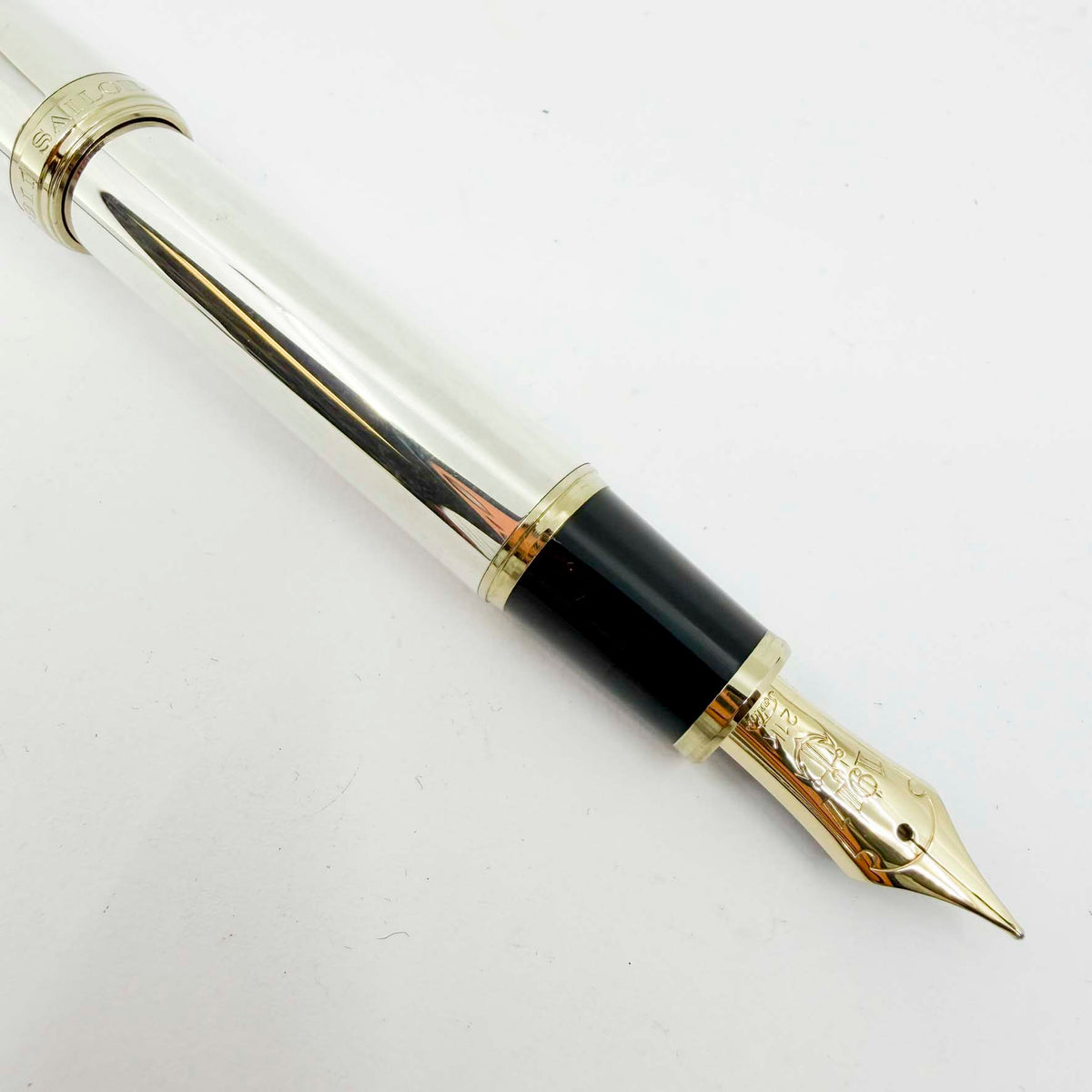 Sailor 1911L Large Sterling Silver Fountain  Pen - Broad 21kt Gold Nib