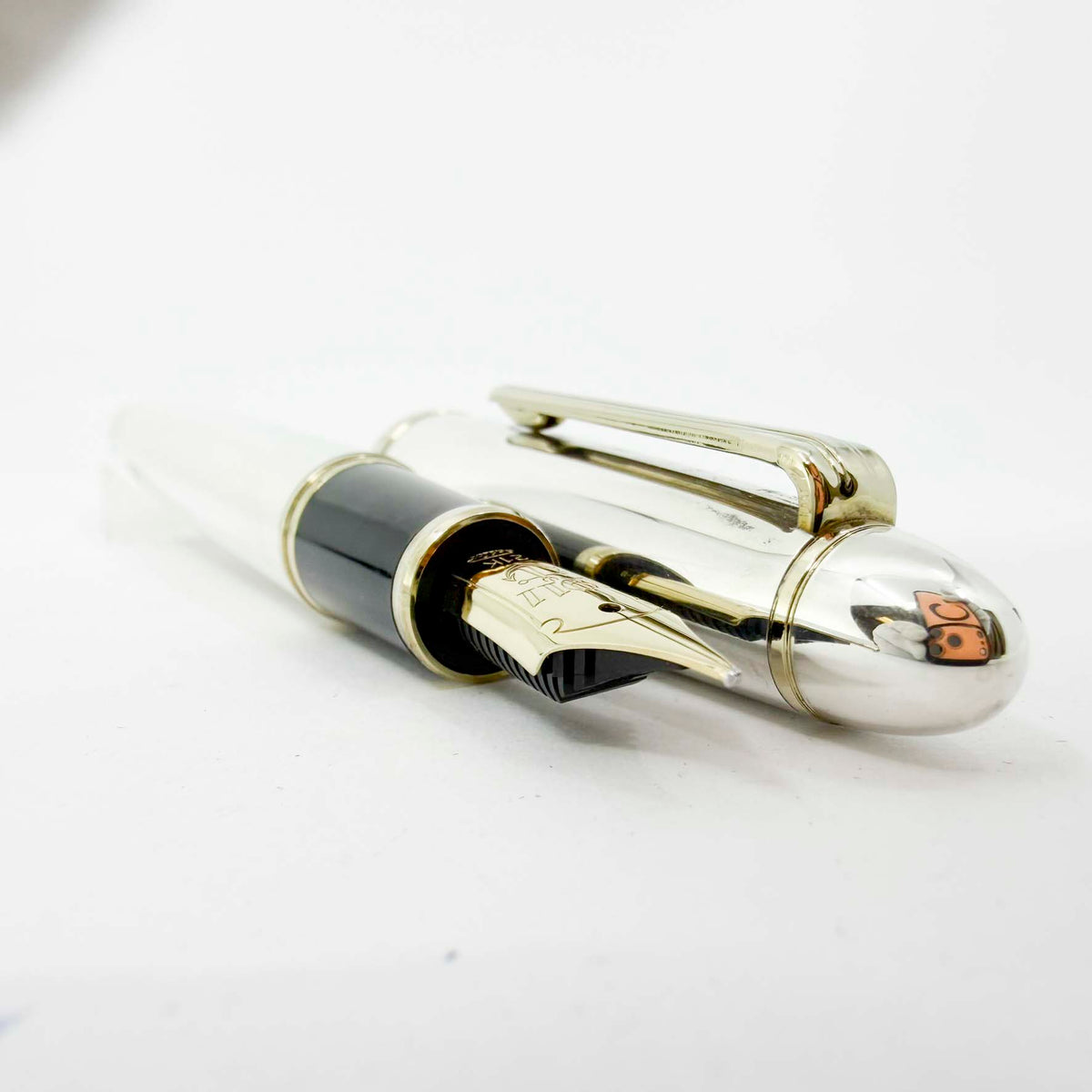 Sailor 1911L Large Sterling Silver Fountain  Pen - Broad 21kt Gold Nib