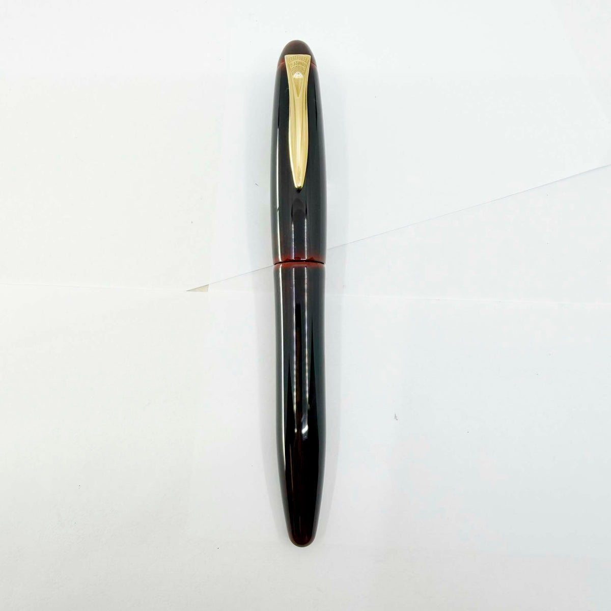 Platinum Izumo Urushi Aka-tame(Red) Hand Painted Lacquer Oversized Fountain Pen  - Broad 18kt Gold Nib