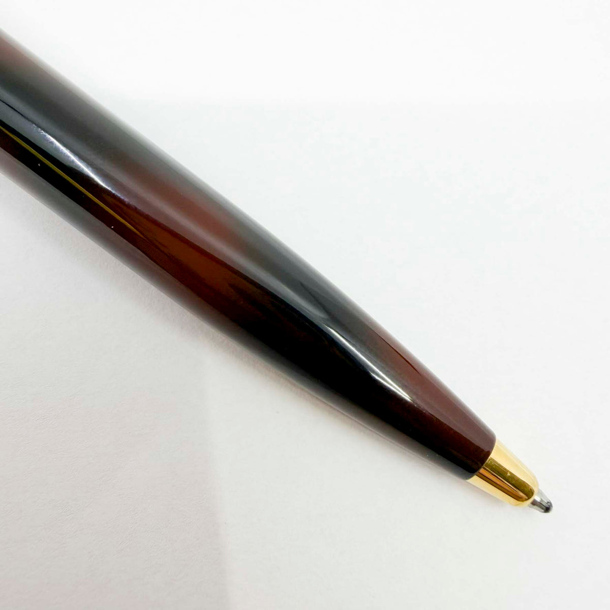 S.T. DuPont  Orpheo Laque Ecaille Ballpoint Pen - Marbled Black & Burnished Burgundy Laque