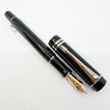 Parker Duofold International (Standard Size) Black/Platinum-Plated Trim Fountain Pen  - Medium 18kt Gold Nib