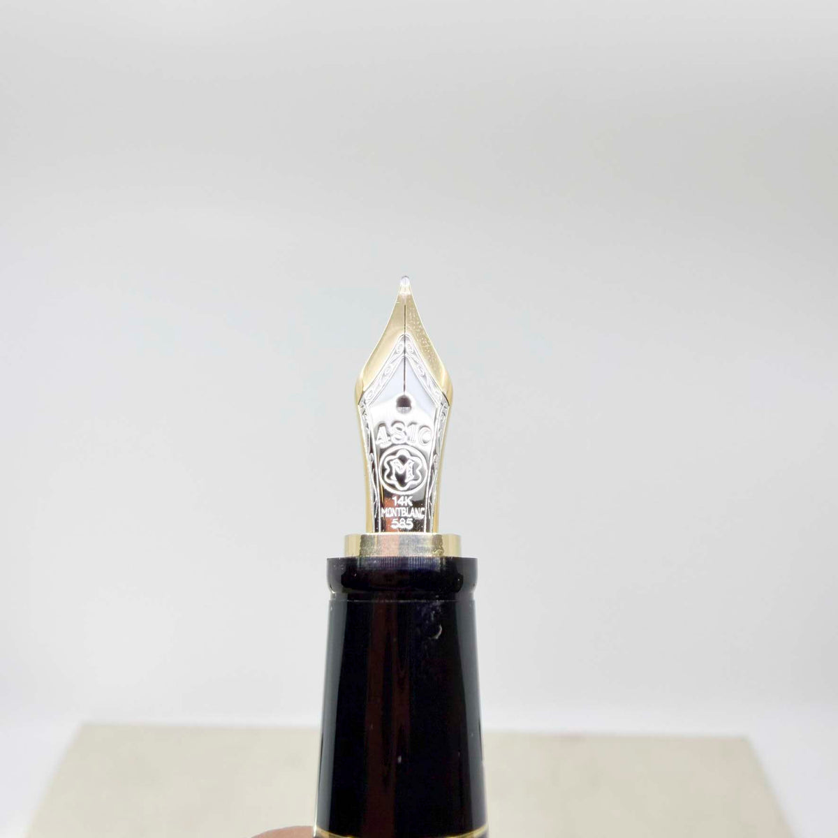 Montblanc Larger Size Boheme Fountain Pen - Fixed Nib (Non-Retractable) - Stoneless Model - Fine 14kt Gold Nib