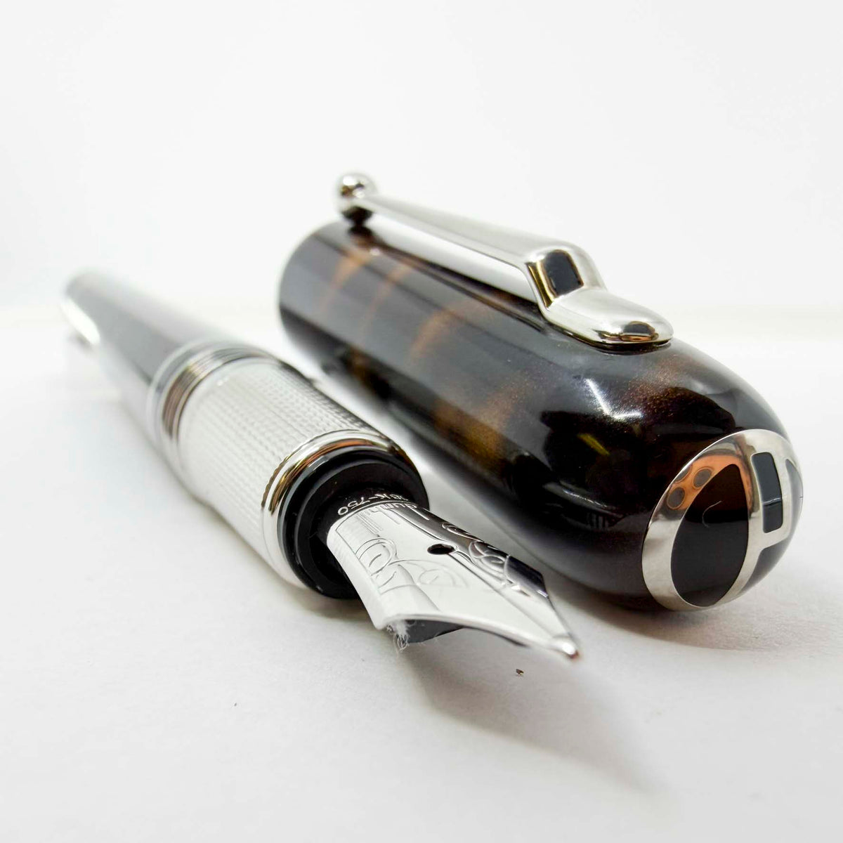 Dunhill Sidecar Tortoiseshell Lacquer Fountain Pen  - Medium 18kt Gold Nib - MINT
