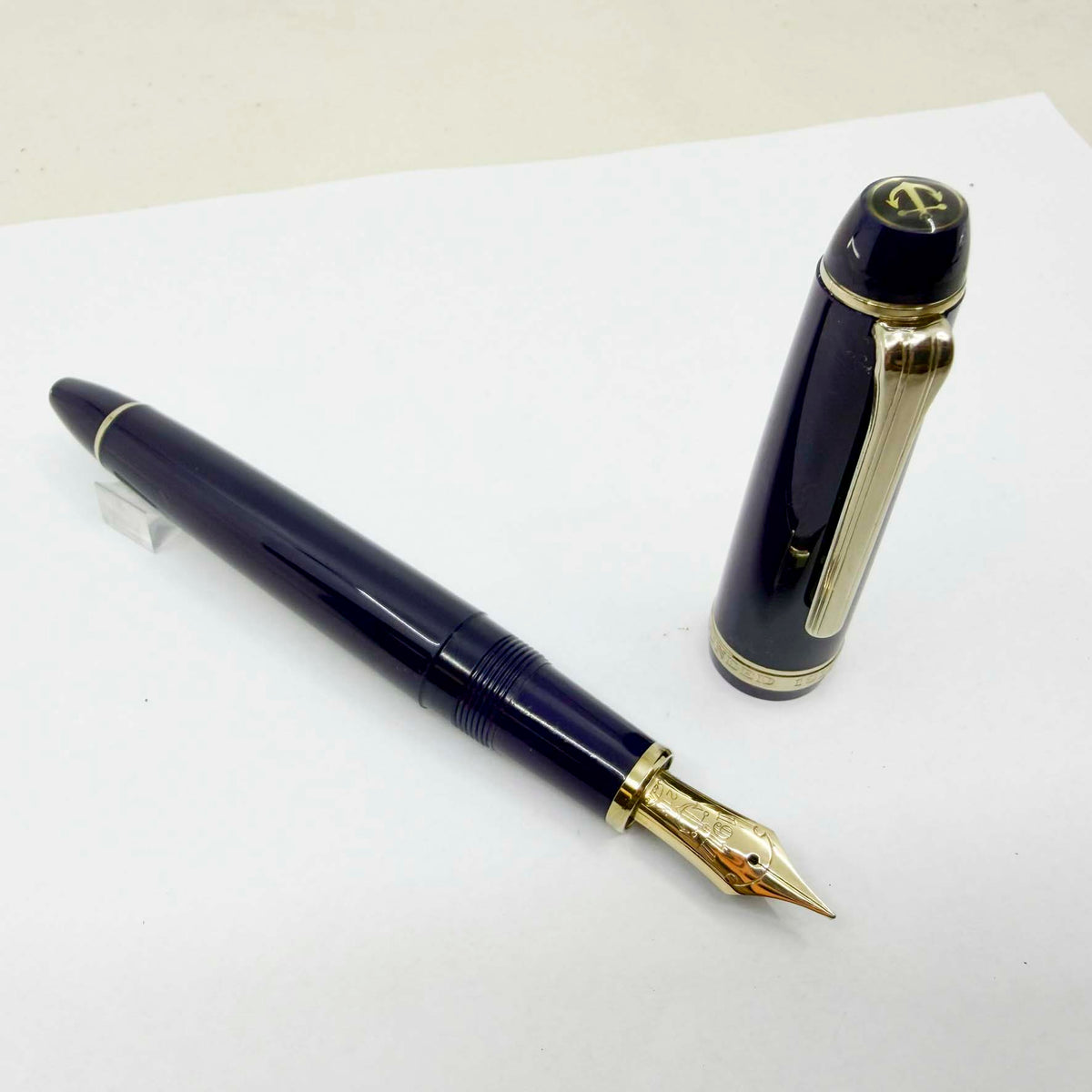 Sailor Profit Large Navy Blue Fountain Pen - Broad 21kt Gold Nib