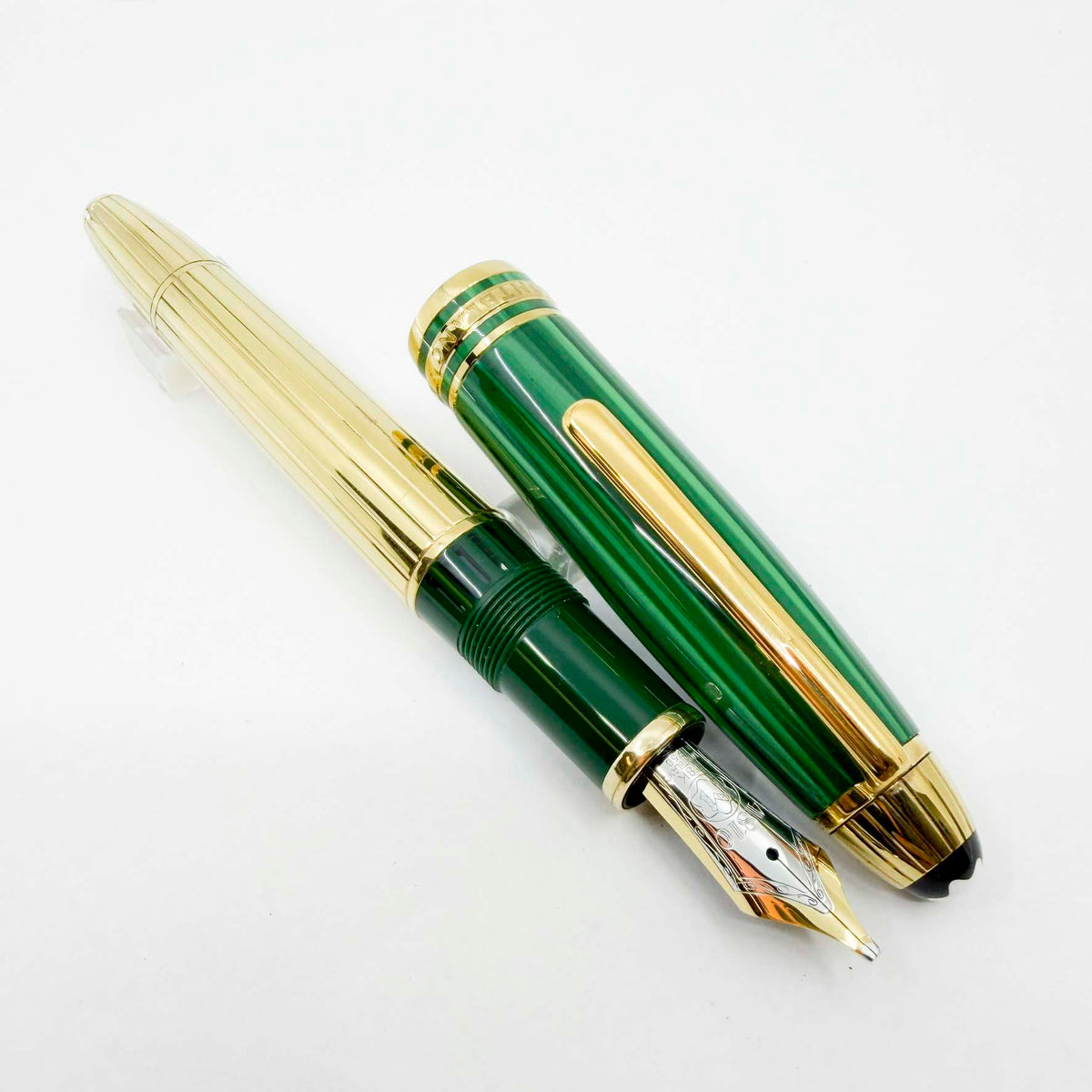 Montblanc Solitaire 146 Czar Nikolai LeGrand Fountain Pen - Striped Malachite Cap/Gold Vermeil Pinstriped Barrel & Cap Trim - Broad 18kt Gold Nib