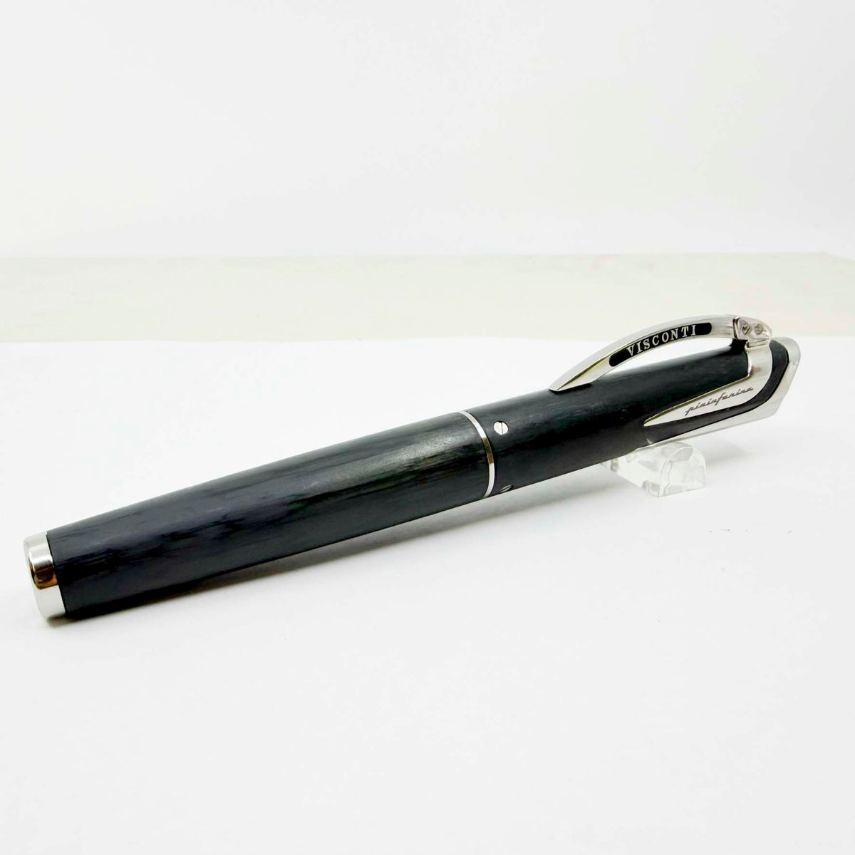 Visconti Pininfarina Carbongrafite Retractable Nib Limited Edition Fountain Pen - Fine Chromium 18 SmarTouch Tubular Nib