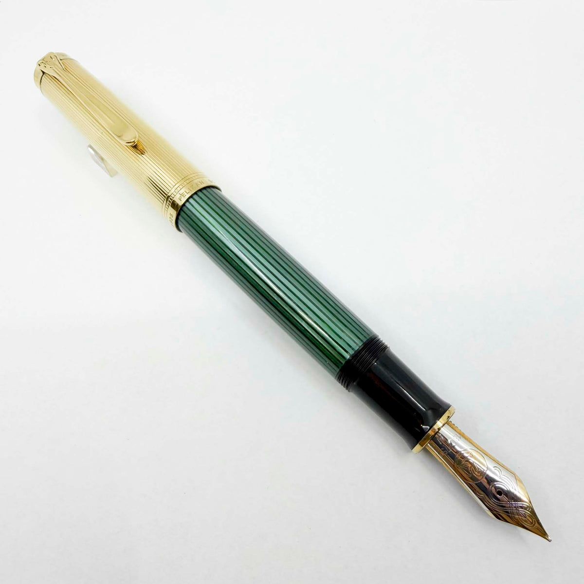 Pelikan Souveran SCARCE M1050 Vermeil Cap (Gold-Plated Sterling Silver)/Green Striped Barrel Fountain Pen - Medium 18kt Gold Nib