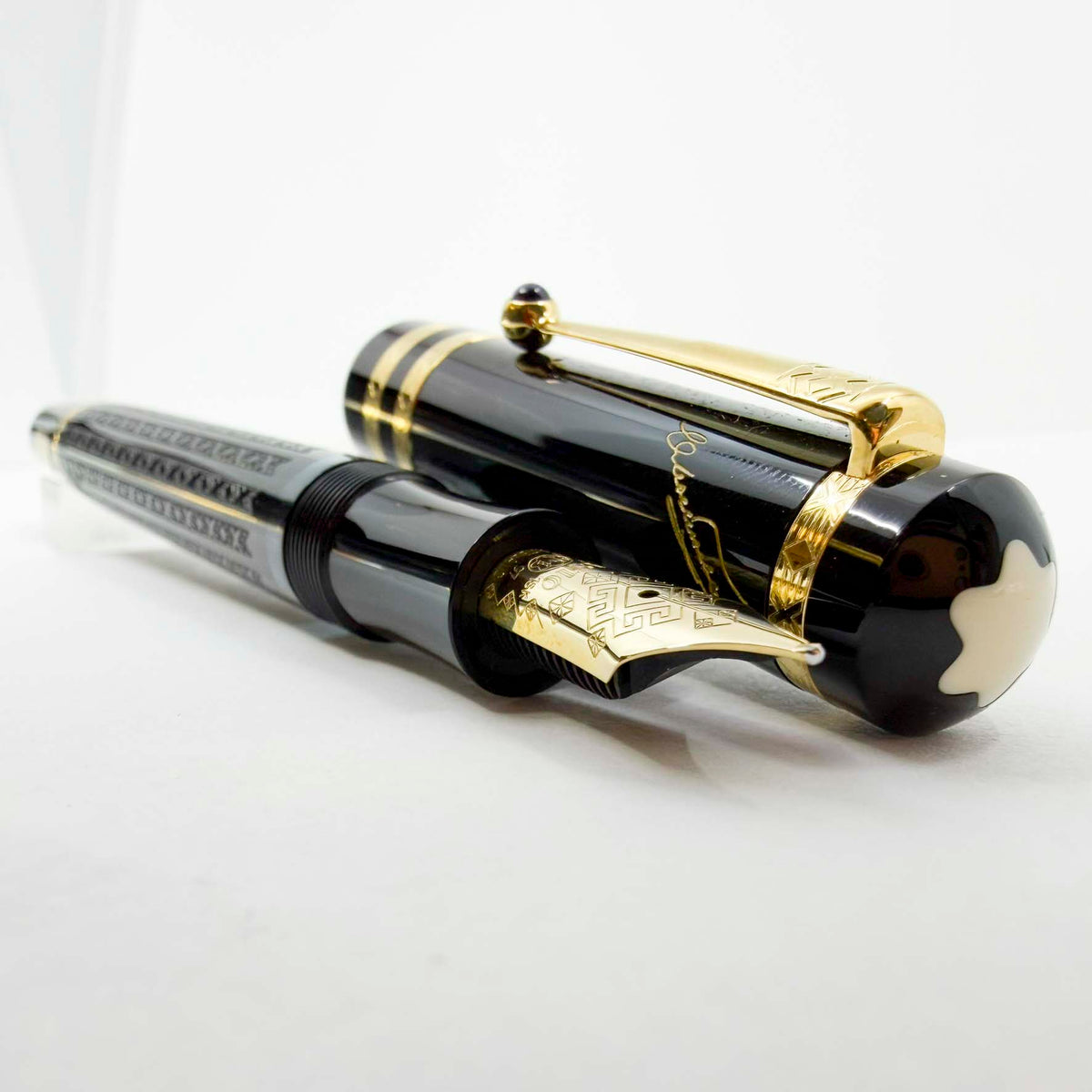 Montblanc Fyodor Dostoevsky Writer Series Limited Edition Fountain Pen - Medium 18kt Gold Nib