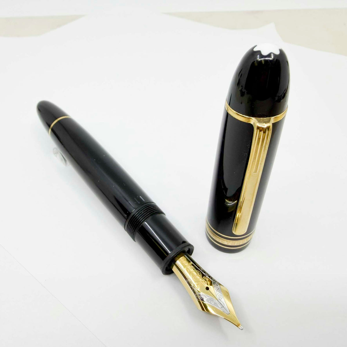 Montblanc Meisterstuck Black Resin #149 Fountain Pen - Largest of the Meisterstucks - Medium 18kt Gold Nib