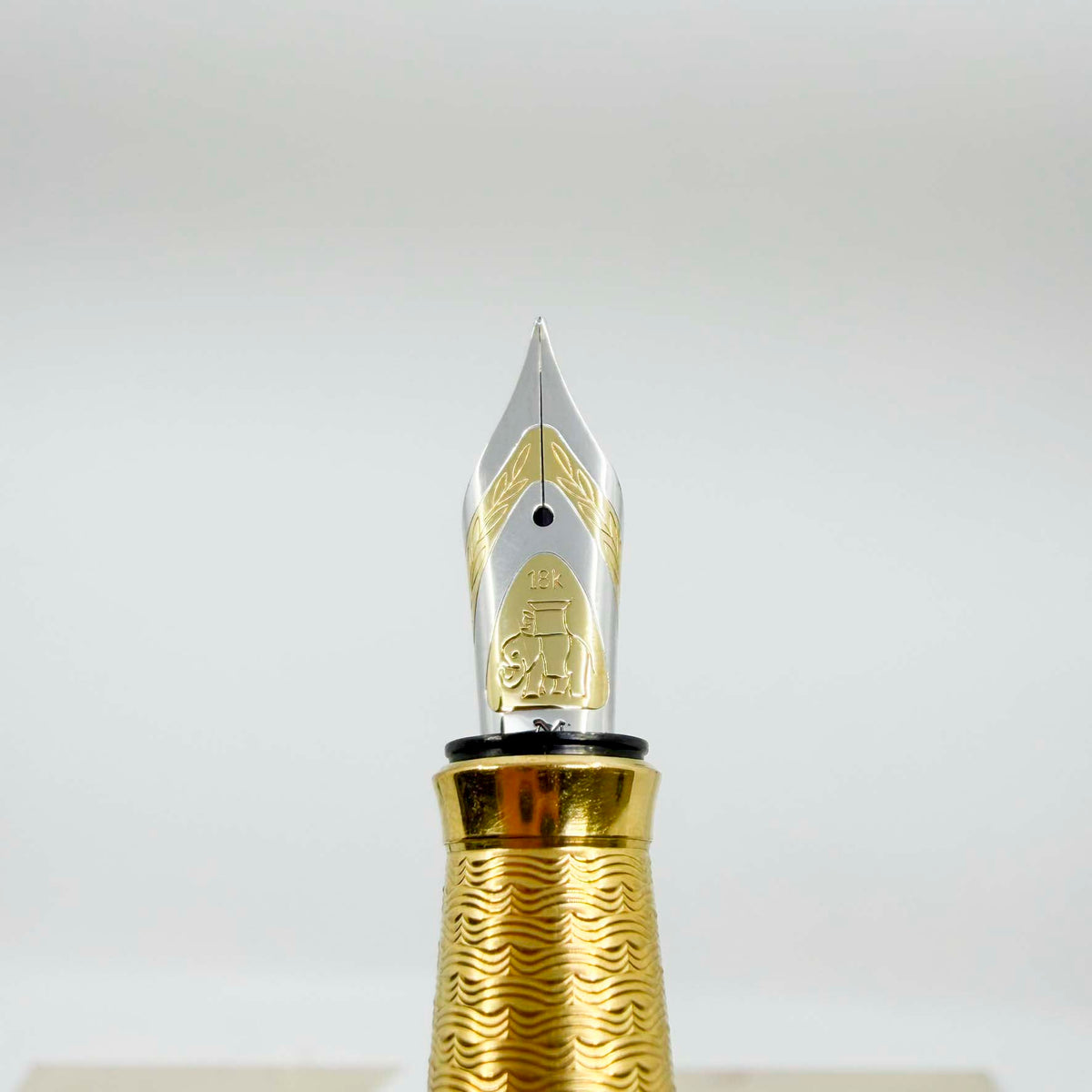 Michel Perchin Year of the Dragon Limited Edition Fountain Pen (Year 2000) - Medium 18kt Gold Nib